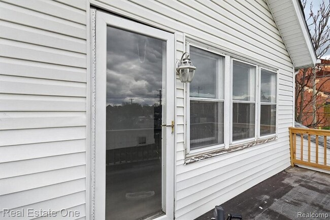 Photo - 13910 Kentucky St
