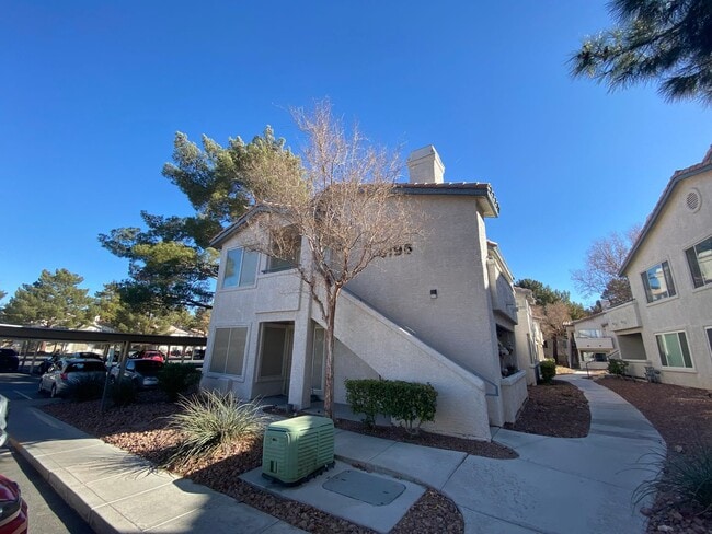 Building Photo - Mandalay Springs Unit 201