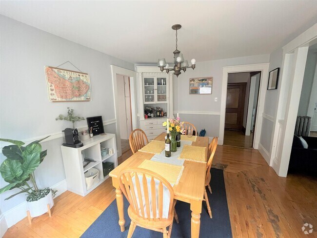 Building Photo - 42 Electric Ave Unit 2 Rental
