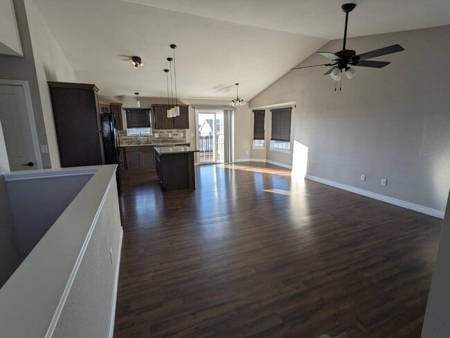Photo - 715 Cherrywood Cir