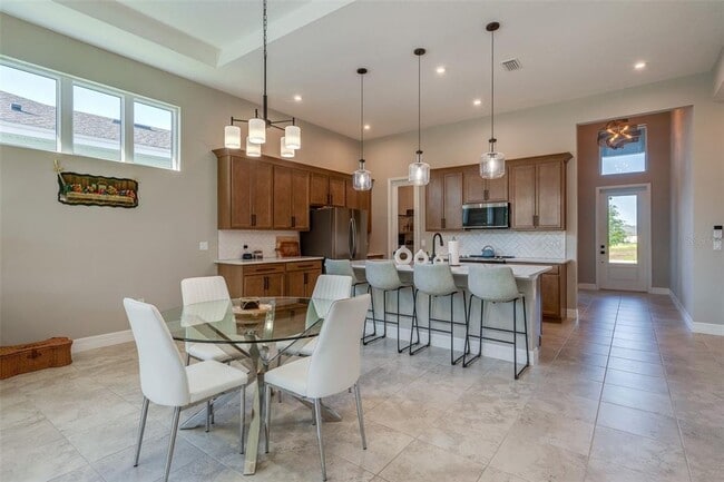 Photo - 887 Lk Hl Wy