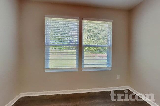 Photo - 1037 Bitting Hall Cir
