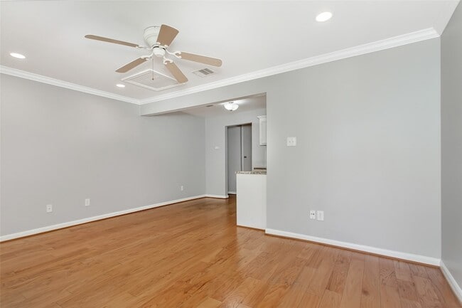 Photo - 4931 Junius St Unidad 8