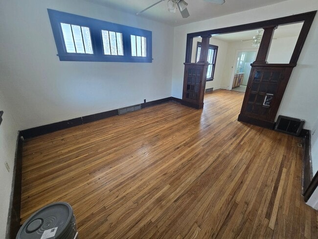 Photo - $1200 - 3 Bed 1 Bath Home