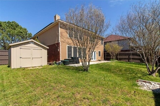 722 Gillon Dr