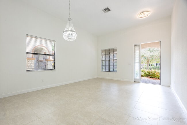 Photo - 3841 Aspen Leaf Dr
