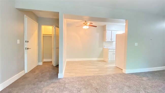 Dining Room 2x1