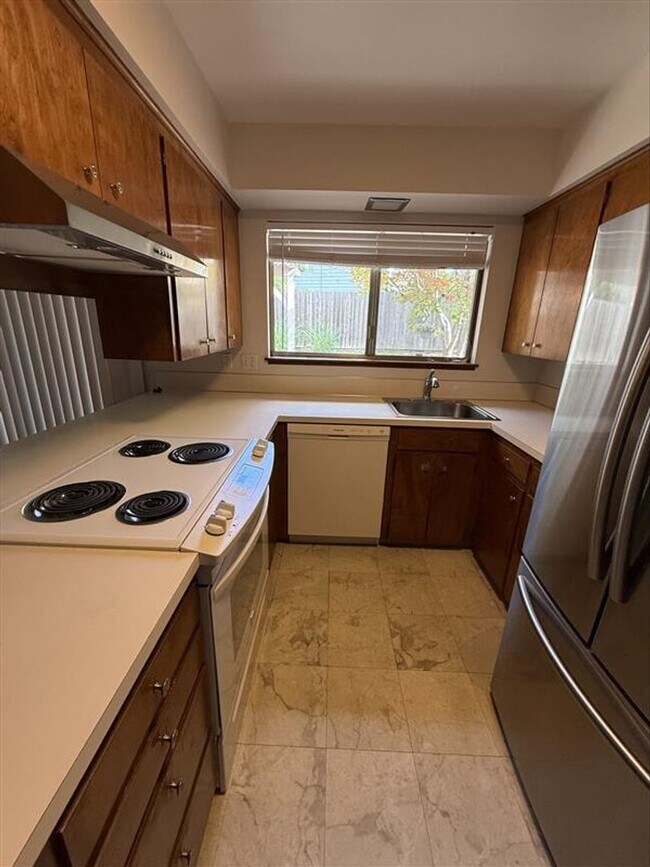 Photo - 18755 NW Vale St