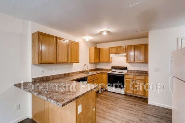 Photo - 1601 Great Western Dr