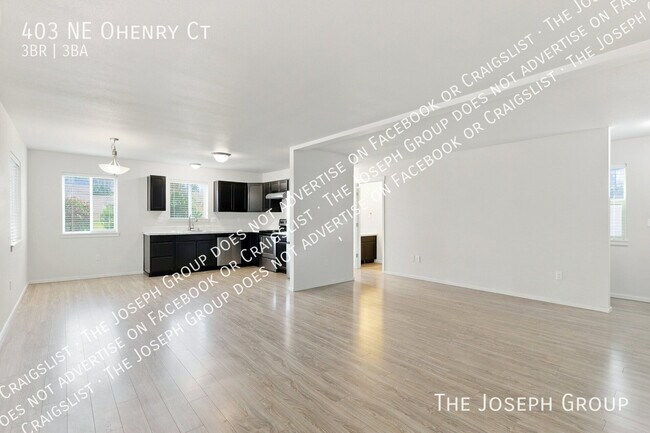 403 NE Ohenry Ct