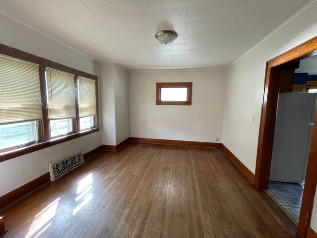 Photo - 3 Bedroom, 2 Bathroom House Located in Sta...