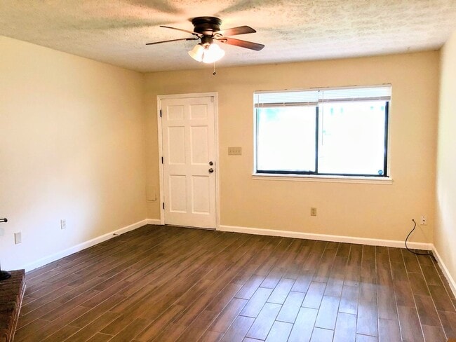 Photo - AVAILABLE NOVEMBER 2025 | 2BR 1BA Duplex