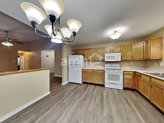 Photo - 748 Franklin Lakes Blvd