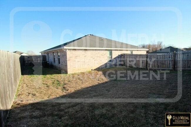 Building Photo - Elms Run Ready – Your Next Rental Starts Here!