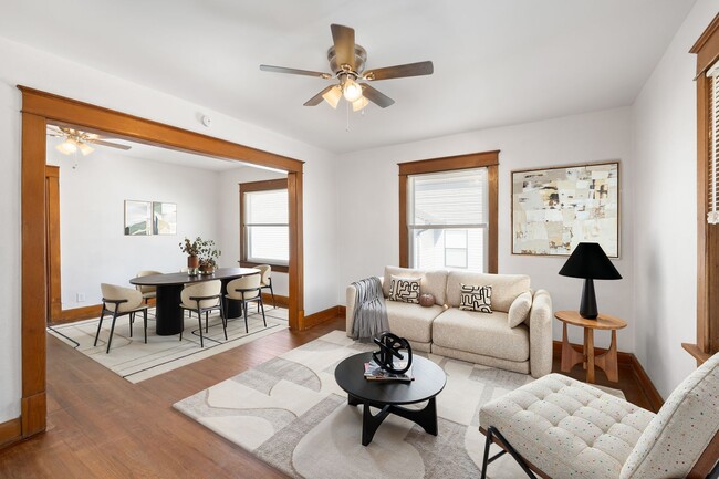 Building Photo - 4620 Forest Ave Unit 4620-1N Rental
