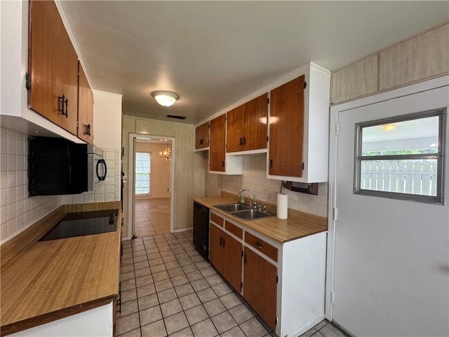 Photo - 1054 Gallen Ct
