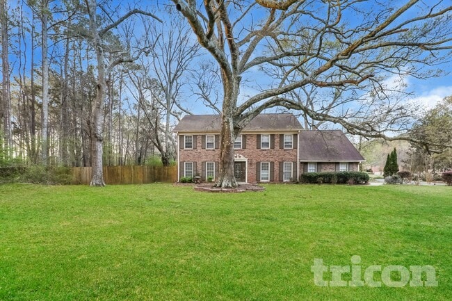 Building Photo - 100 Creekwood Ct