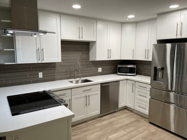 Photo - 769 Hayes St