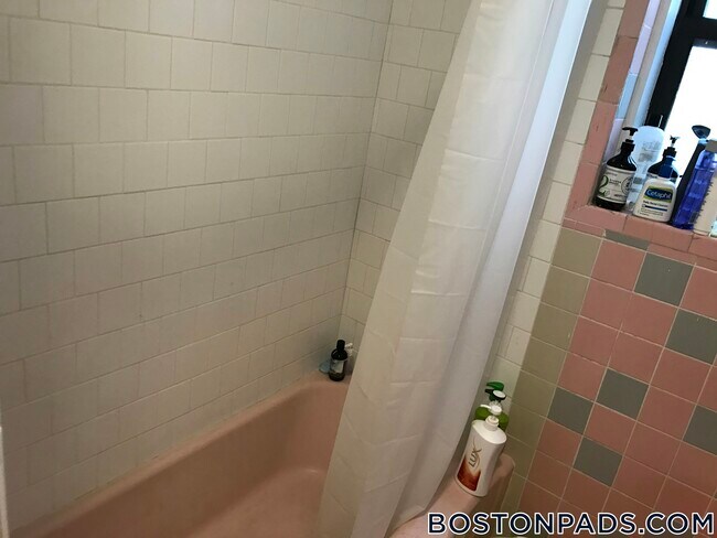 Photo - 1283 Commonwealth Ave Unit 4