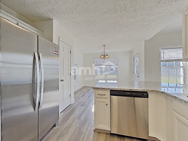 Photo - 1117 Mantle Way