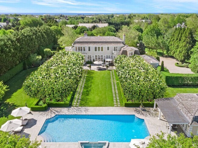 Photo - 3 Halsey Farm Dr