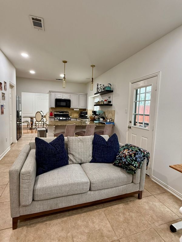 Photo - 417 Moonlight Way