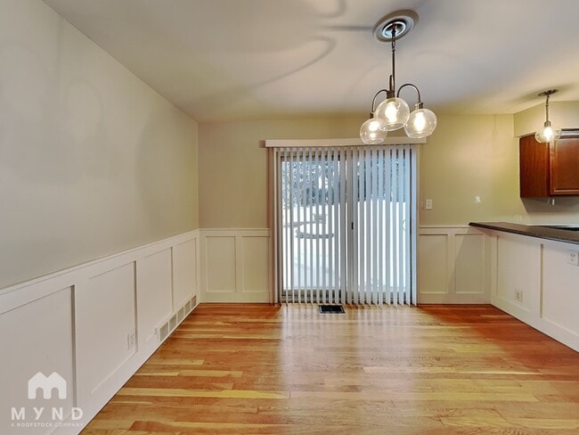 Photo - 4221 Evansdale Rd