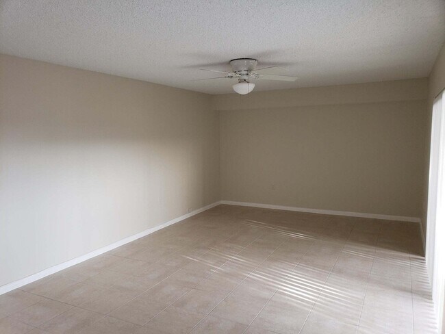 Photo - 547 Green Springs Pl