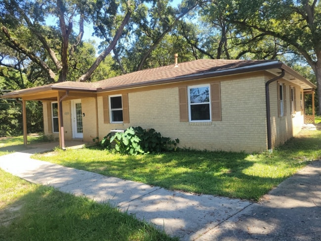 Photo - 6590 Dewrell Square