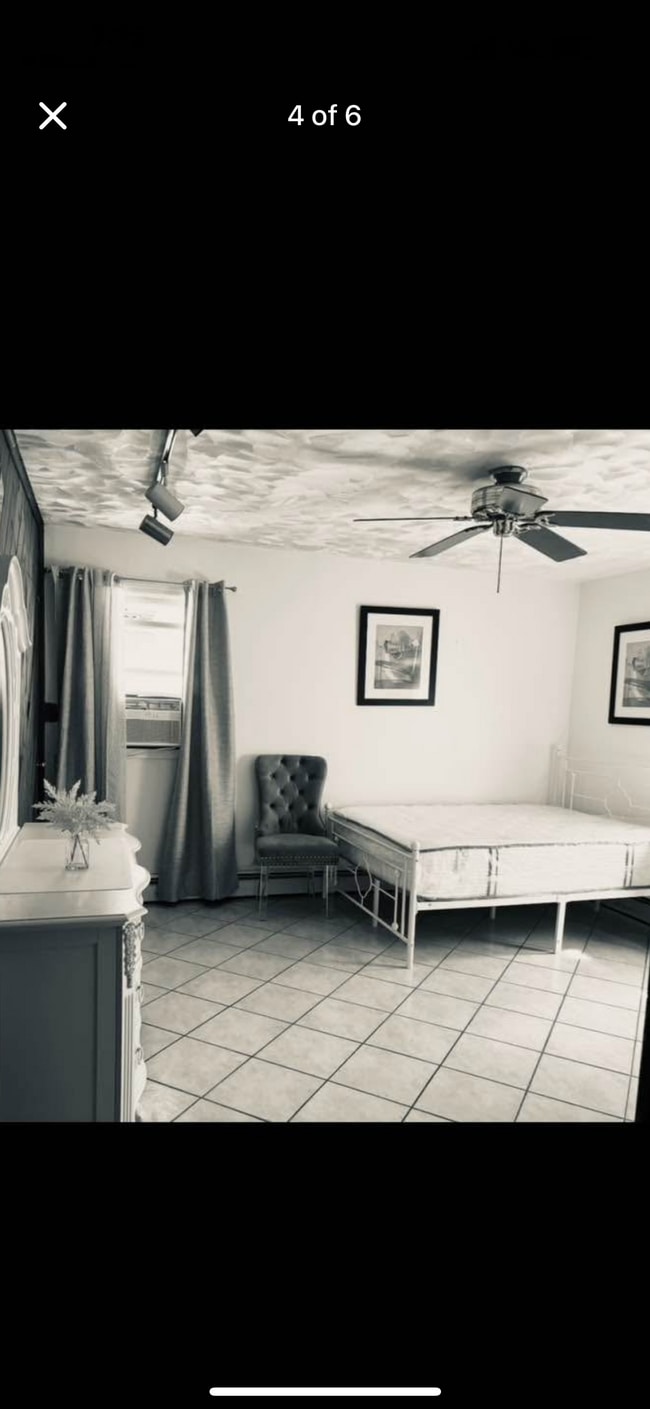 Building Photo - 306 Lehrer Ave Rental
