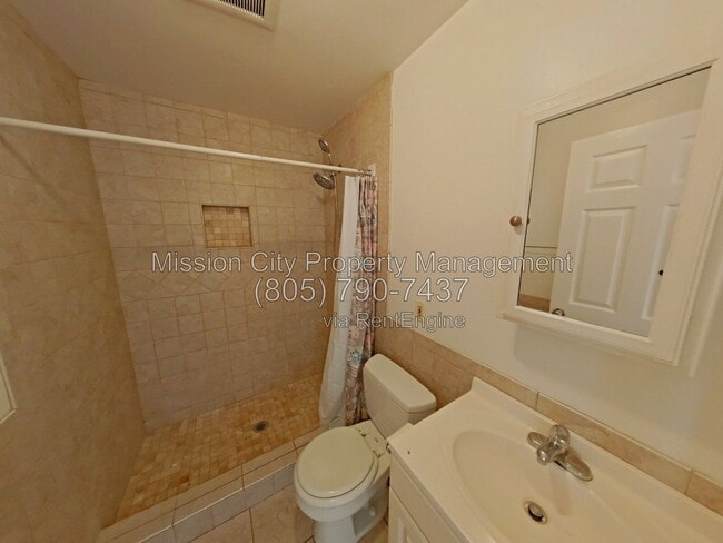 Photo - 418 E Sola St