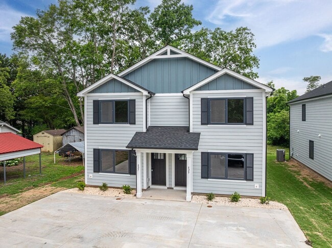 Building Photo - 3834 Maid Marion Ln Unit 3834 A Maid Marion Ln Rental