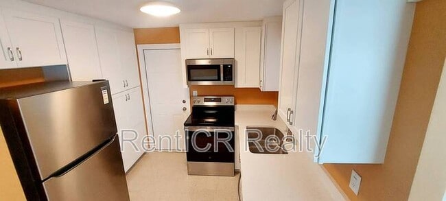 Photo - 2028 Douglas Ave