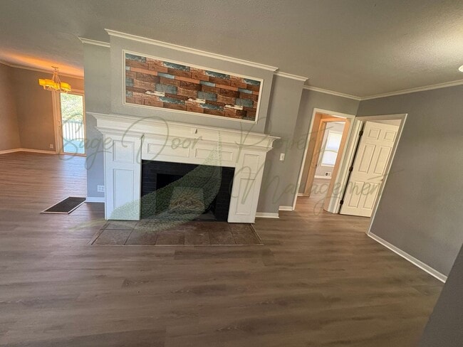 Photo - BRAND NEW FLOORING THROUGHOUT!!!