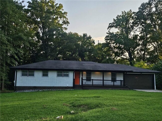 1931 Shepherd Cir SW