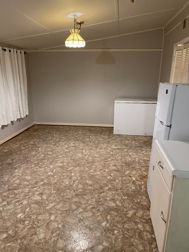 Photo - 298 Persimmon St