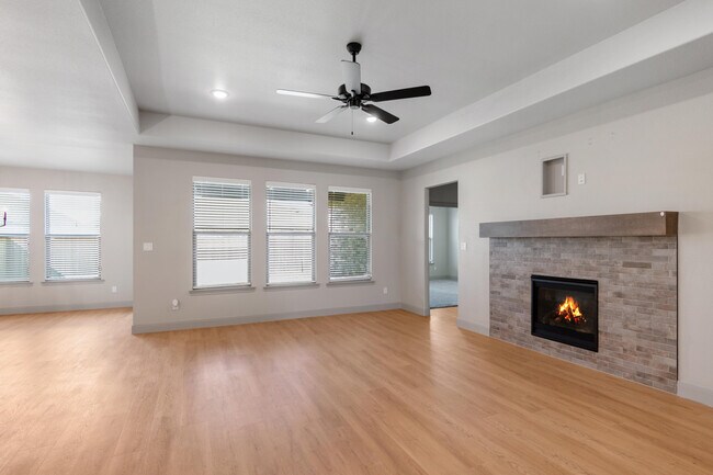 Photo - 2802 134th St
