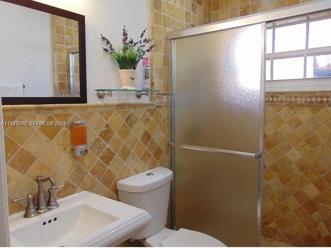 Photo - 13817 SW 154th St