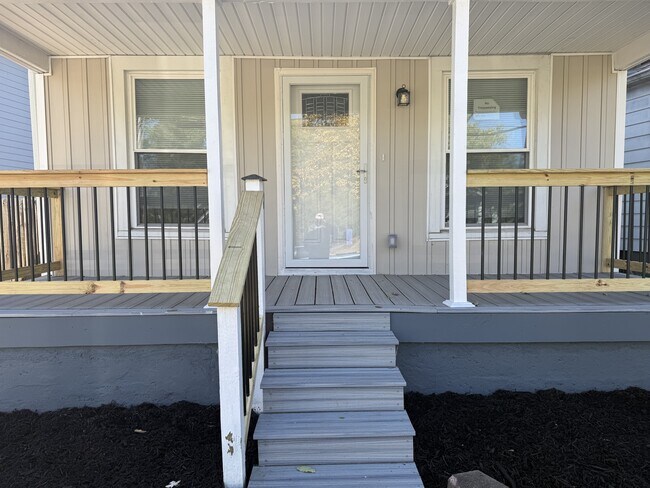 Photo - 538 University Ave