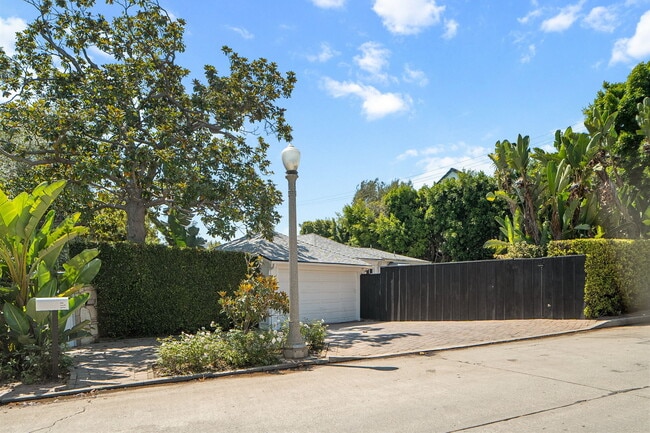 Building Photo - 103 N Anita Ave Rental