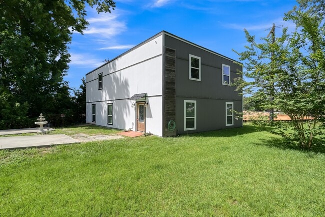 16818 W Alderson