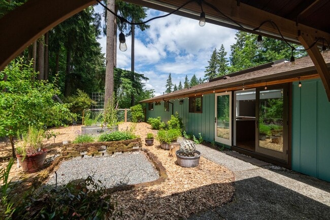 Photo - 15931 SE 41st Pl