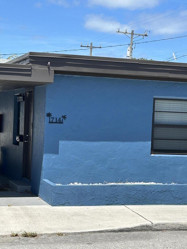 Photo - 716 3rd Ave N
