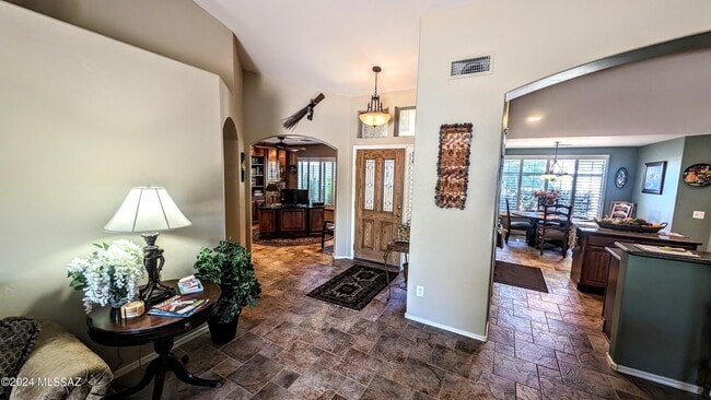 37413 S Golf Course Dr