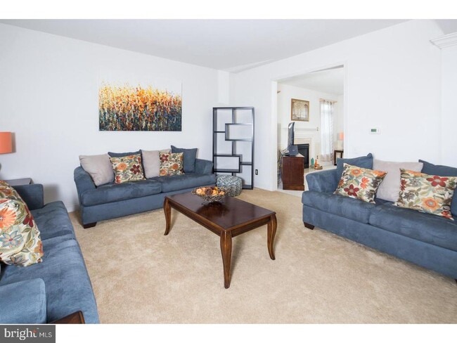 33 Hempstead Dr