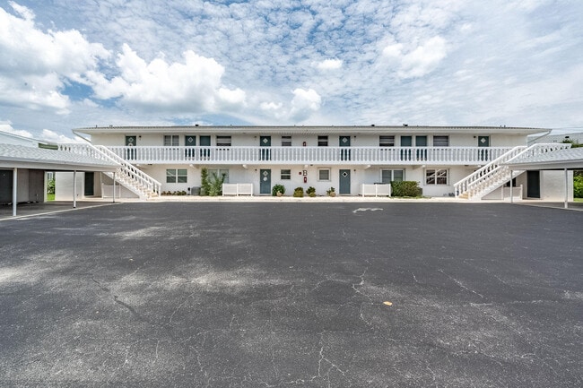 Building Photo - 2186 Jimmy Buffett Mem Hwy Unit B7