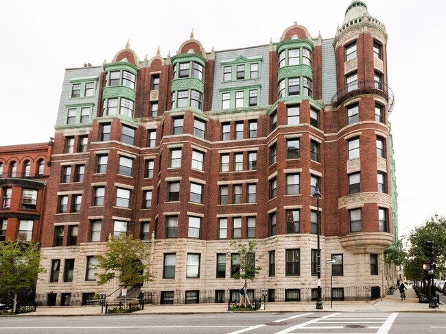 Photo - 10 Charlesgate E Unit 2