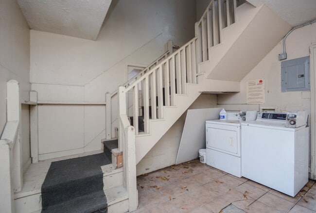 Photo - 1305 Adams St