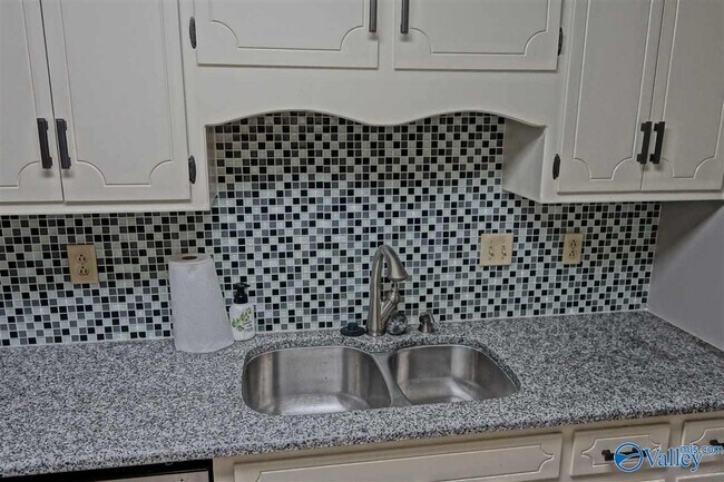 Photo - 14008 Coys Dr SE