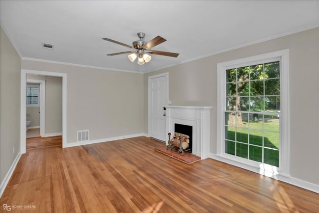 Photo - 3738 Greenway Pl